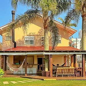 Palmasbnb Casa Fantástica à 50 Metros Da Com Quadra De Tennis Casa de Férias Governador Celso Ramos