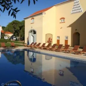לינה וארוחת בוקר Quinta Do Scoto, סינטרה
